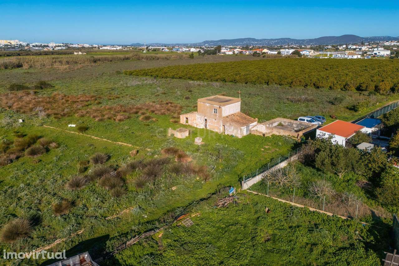 Moradia para reabilitar | Terreno 27757m2 | Faro | Algarve - Grande imagem: 2/44