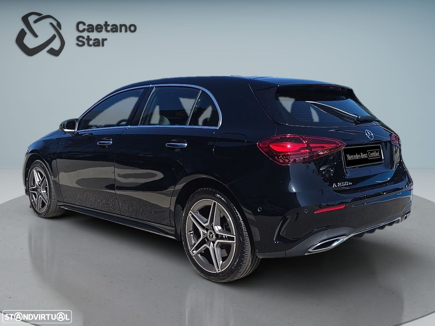 Mercedes-Benz A 250 e AMG Line - 9