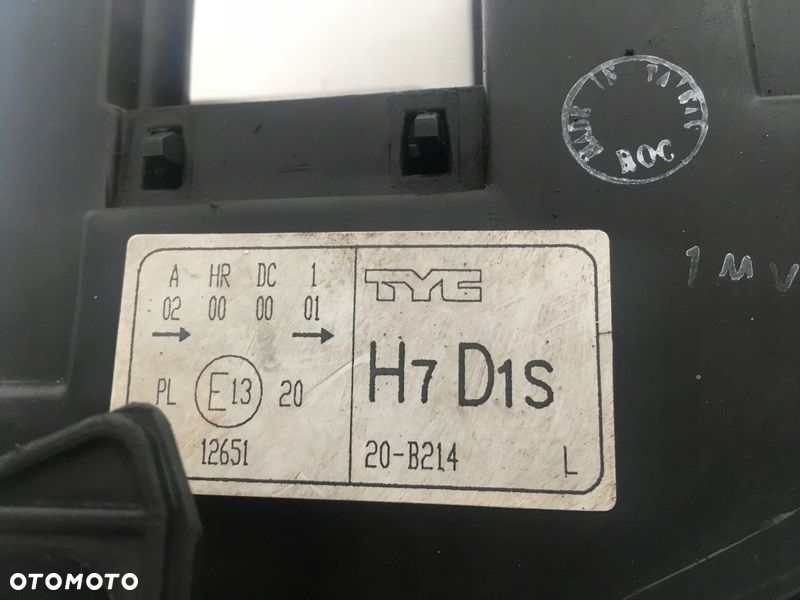 LAMPA LEWA PRZÓD A4 B6 8E0 XENON D1S LADNA - 3
