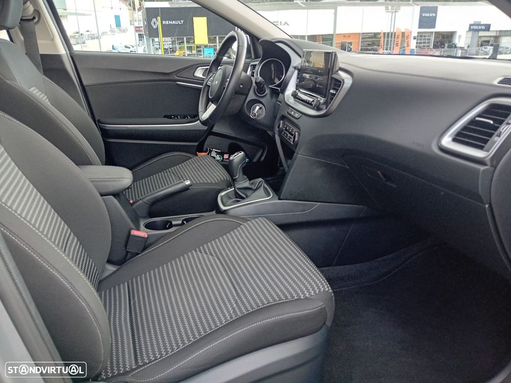 Kia XCeed 1.0 T-GDI Dynamic - 10