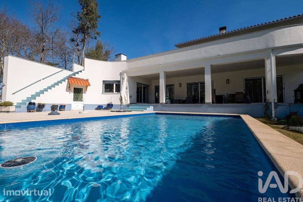 Casa / Villa T4 em Espariz e Sinde de 267 m2 - Grande imagem: 2/39