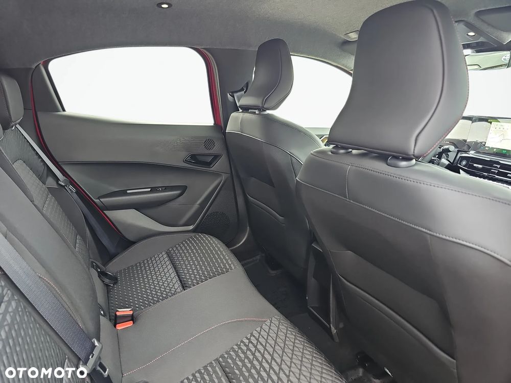 Renault Clio - 25