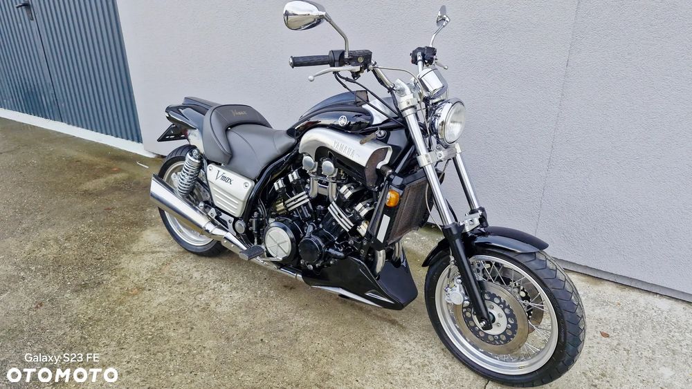 Yamaha V-MAX - 34