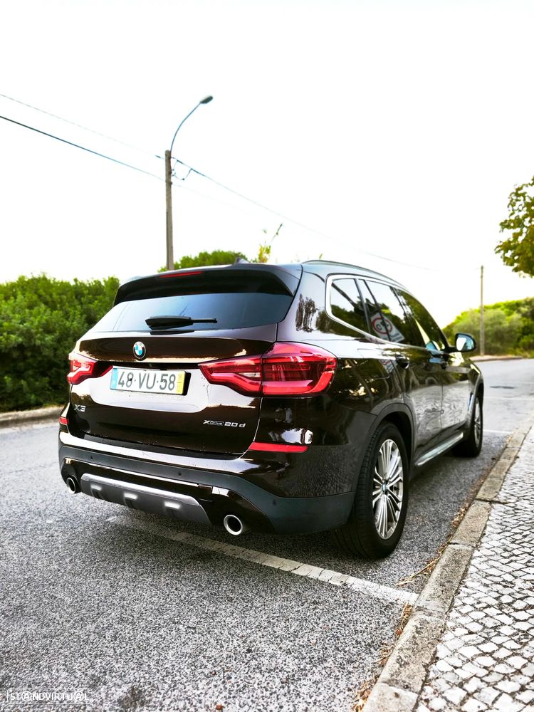 BMW X3 20 d xDrive Line Luxury - 3