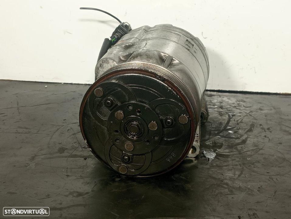 COMPRESSOR DE AR CONDICIONADO AUDI A3 8L - 1