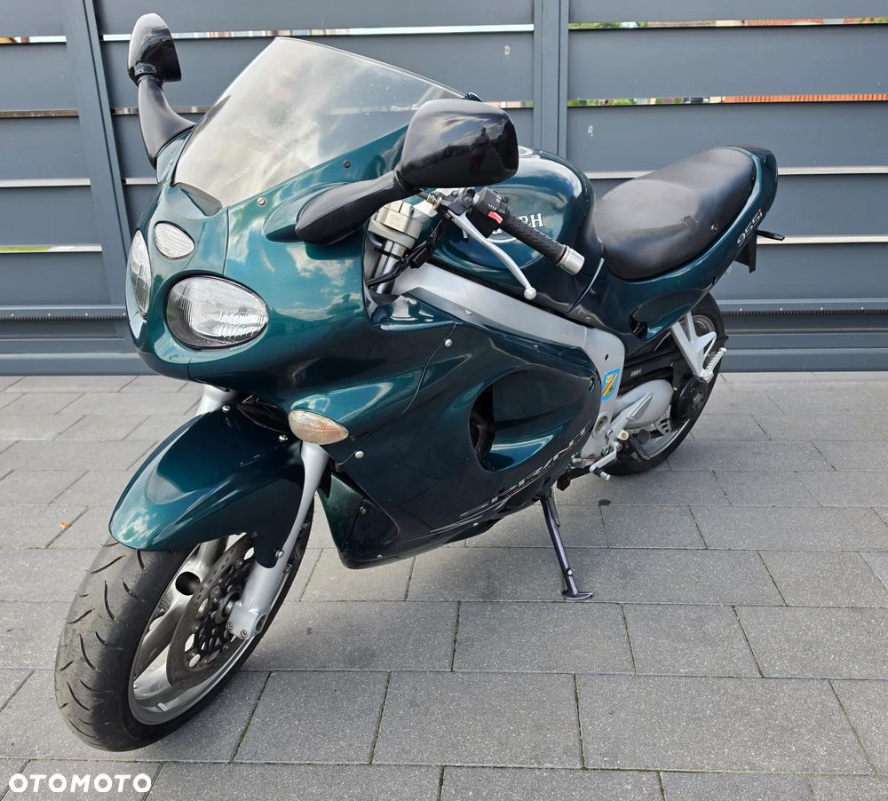 Triumph Sprint - 1