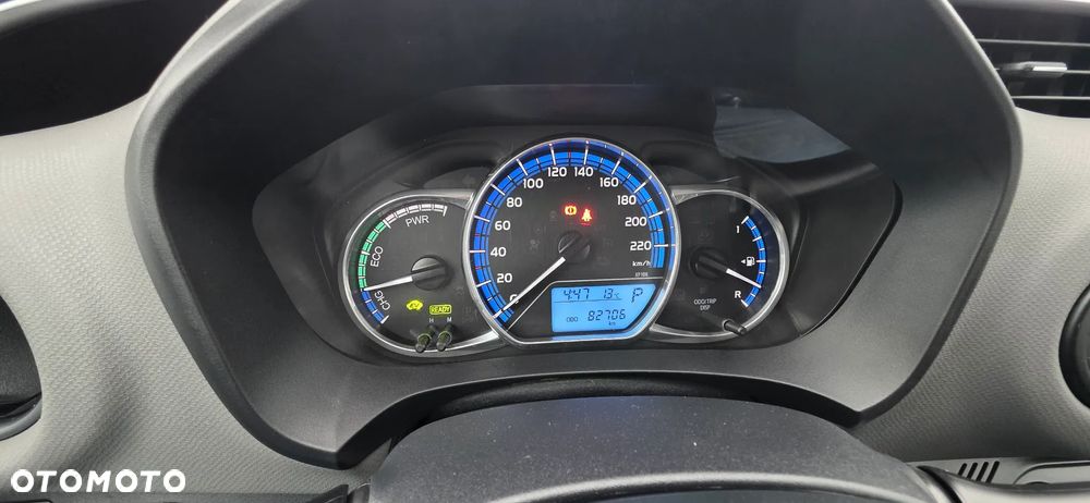 Toyota Yaris 1.5 VVT-i Comfort - 12