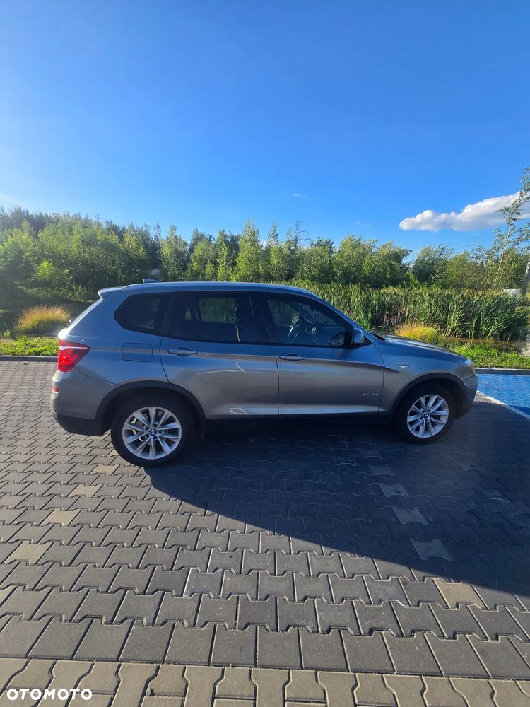 BMW X3 28i xDrive - 2