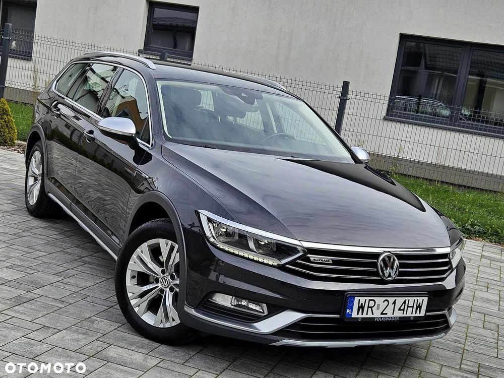 Volkswagen Passat Alltrack 2.0 TDI SCR DSG 4Motion - 19