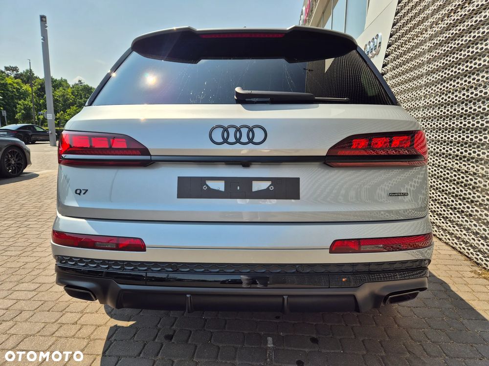 Audi Q7 TFSI e PHEV 360 kW Quattro S Line Tiptr - 7
