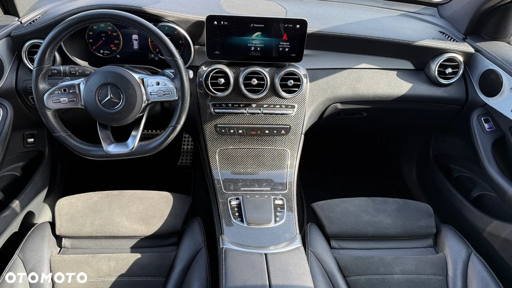 Mercedes-Benz GLC 300 d 4Matic 9G-TRONIC AMG Line - 10