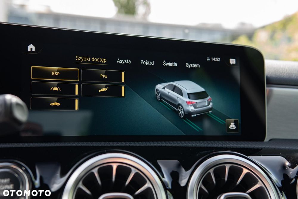 Mercedes-Benz Klasa A 200 AMG Line 7G-DCT - 30