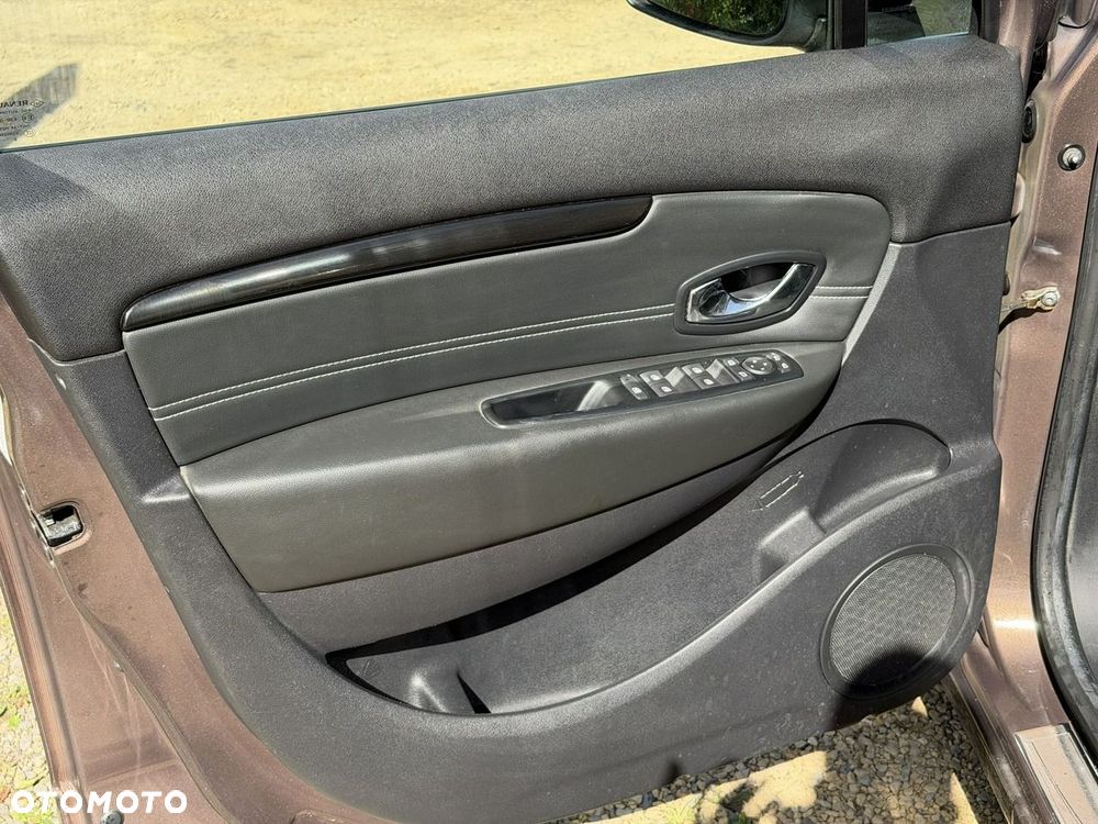 Renault Scenic - 13