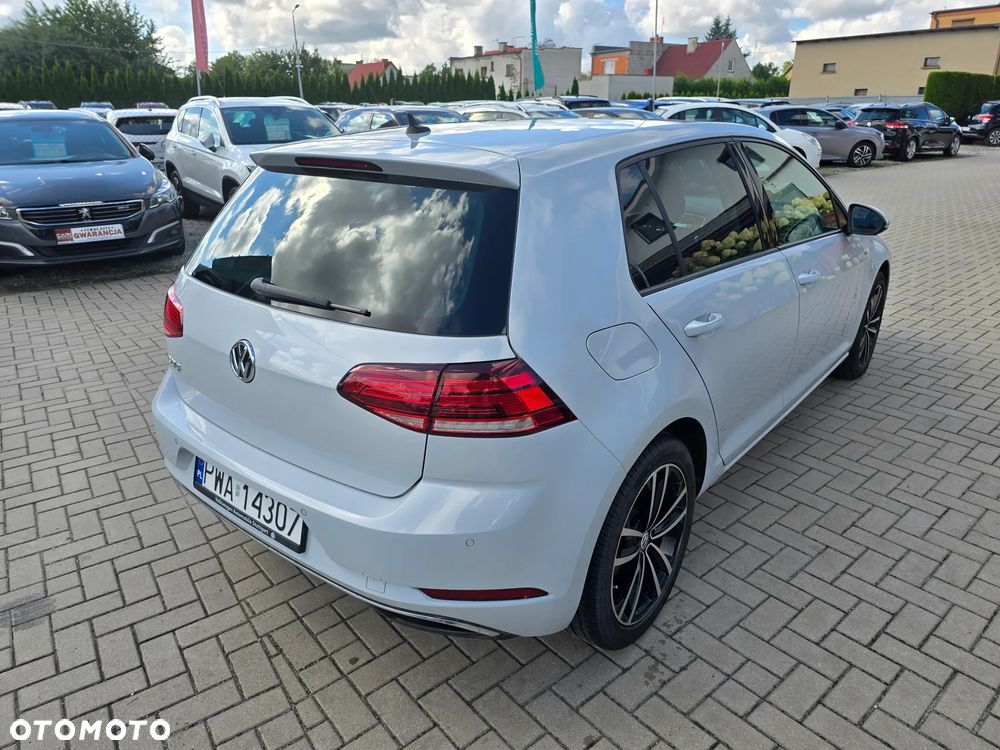 Volkswagen Golf - 4