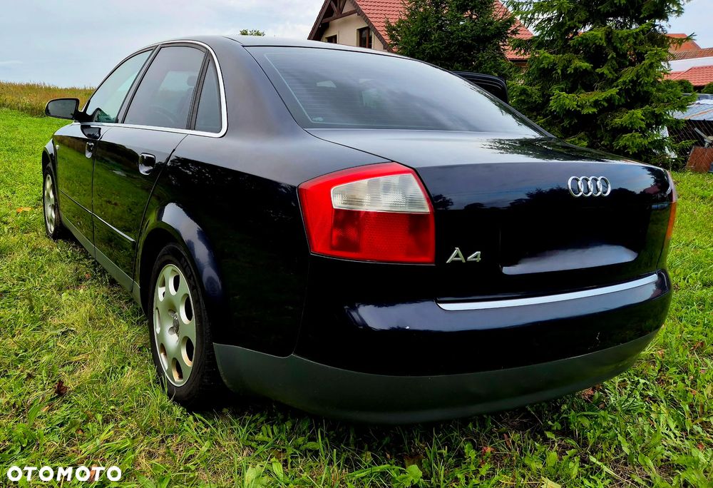 Audi A4 - 1