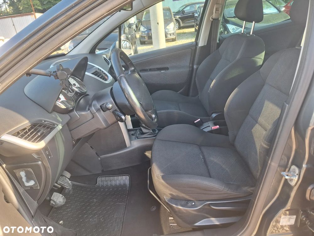 Peugeot 207 Outdoor 1.6 - 13
