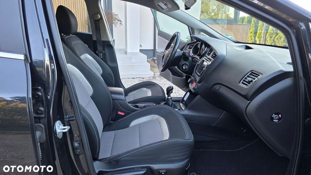 Kia Ceed - 14