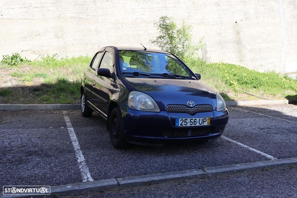 Toyota Yaris 1.0 Sol - 2