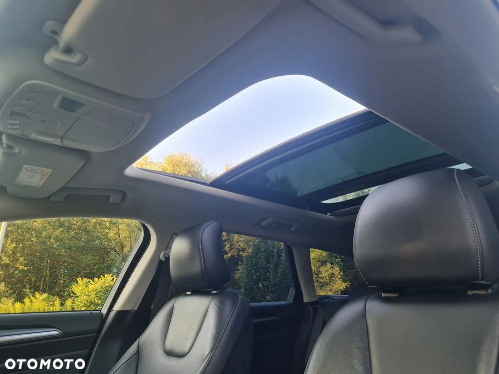 Ford Mondeo 2.0 TDCi Titanium - 32