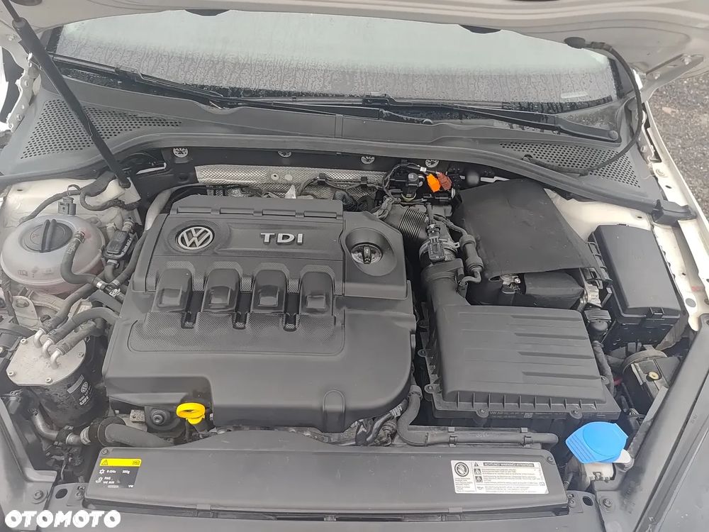 Volkswagen Golf 1.6 TDI Trendline - 20