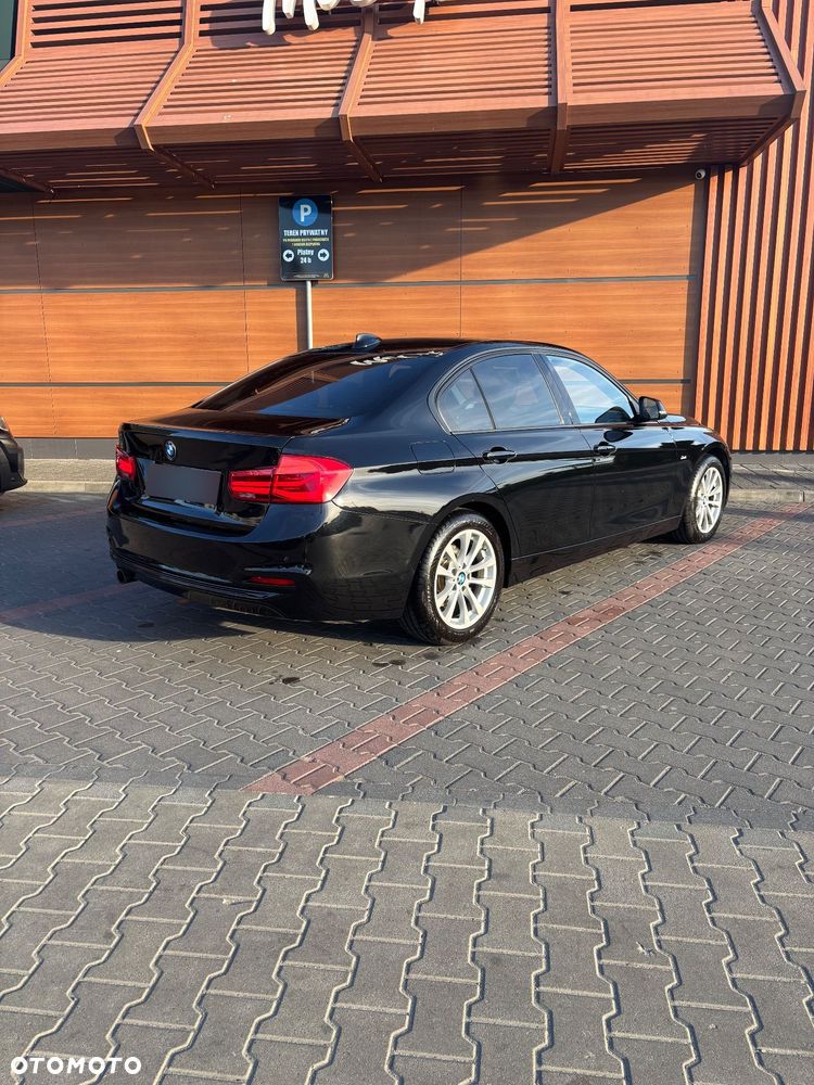 BMW Seria 3 318i Sport Line - 5