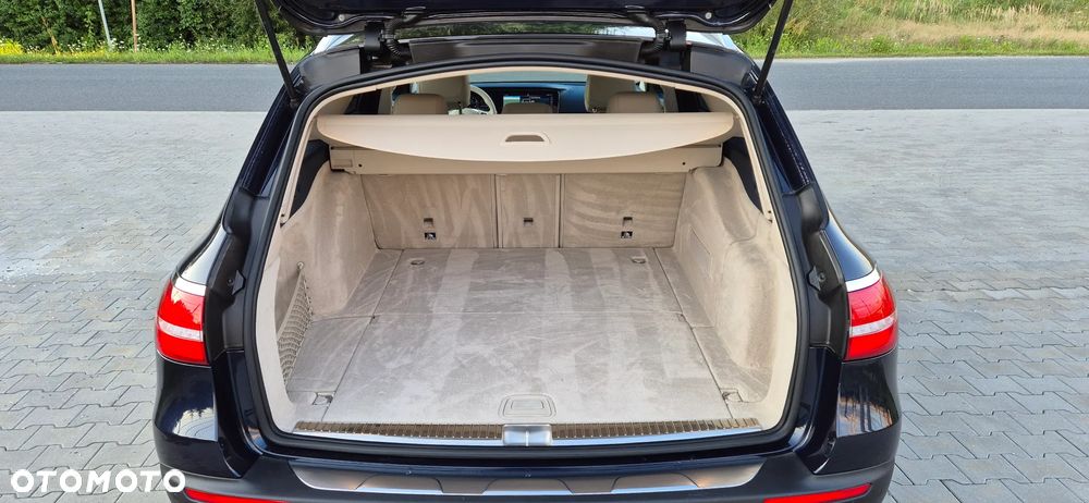 Mercedes-Benz Klasa E 220 d 4Matic T All-Terrain 9G-TRONIC Exclusive - 34