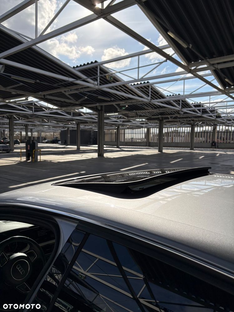 Audi A4 Limousine - 12