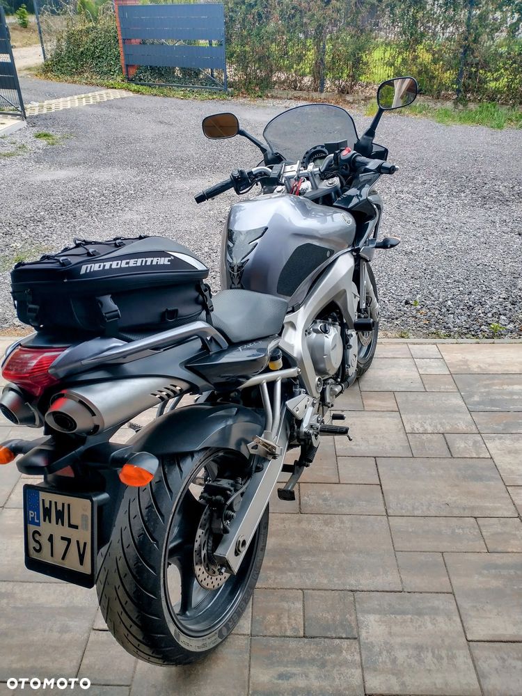 Yamaha FZ6 - 2