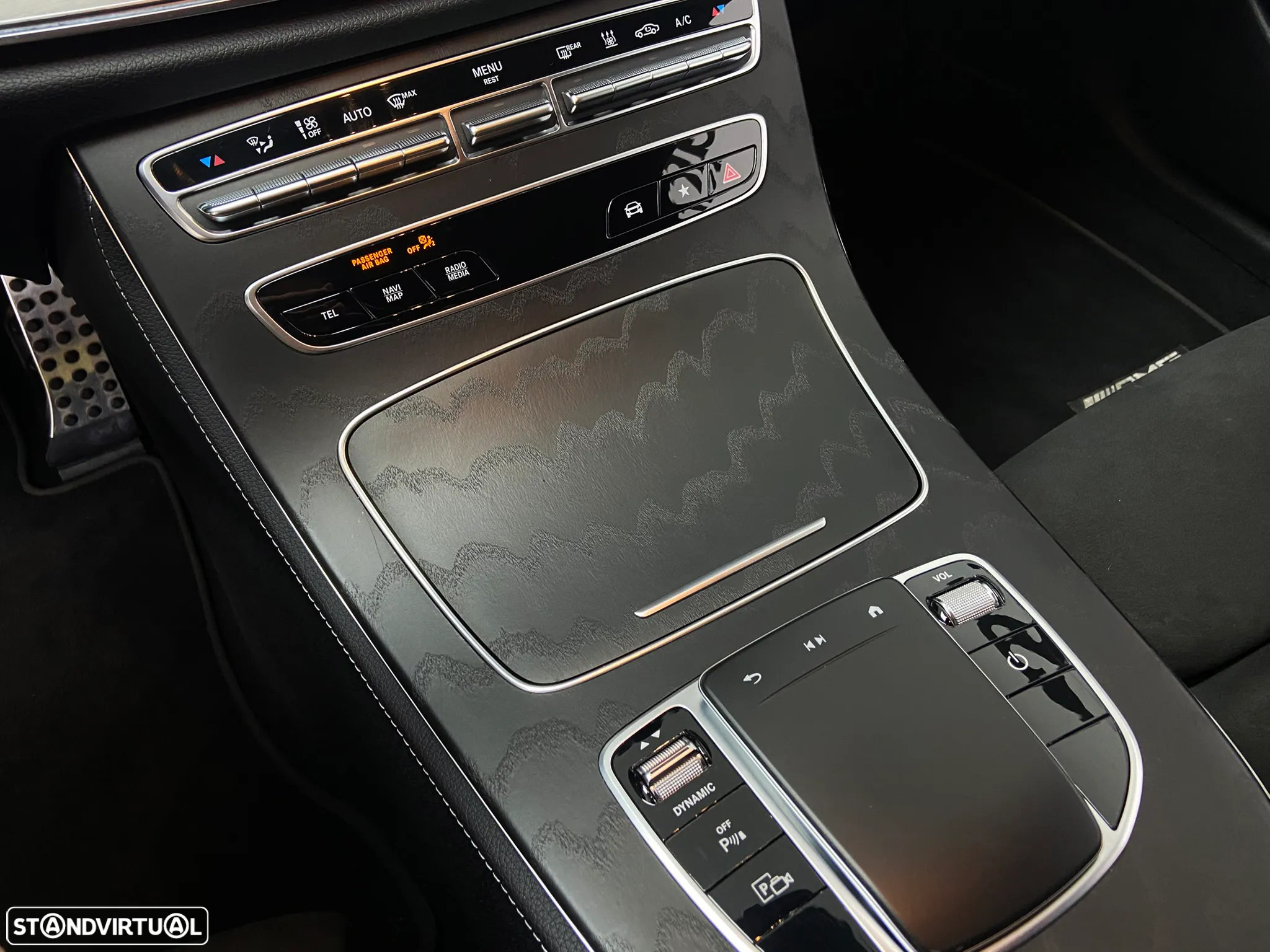 Mercedes-Benz E 300 de AMG Line - 25