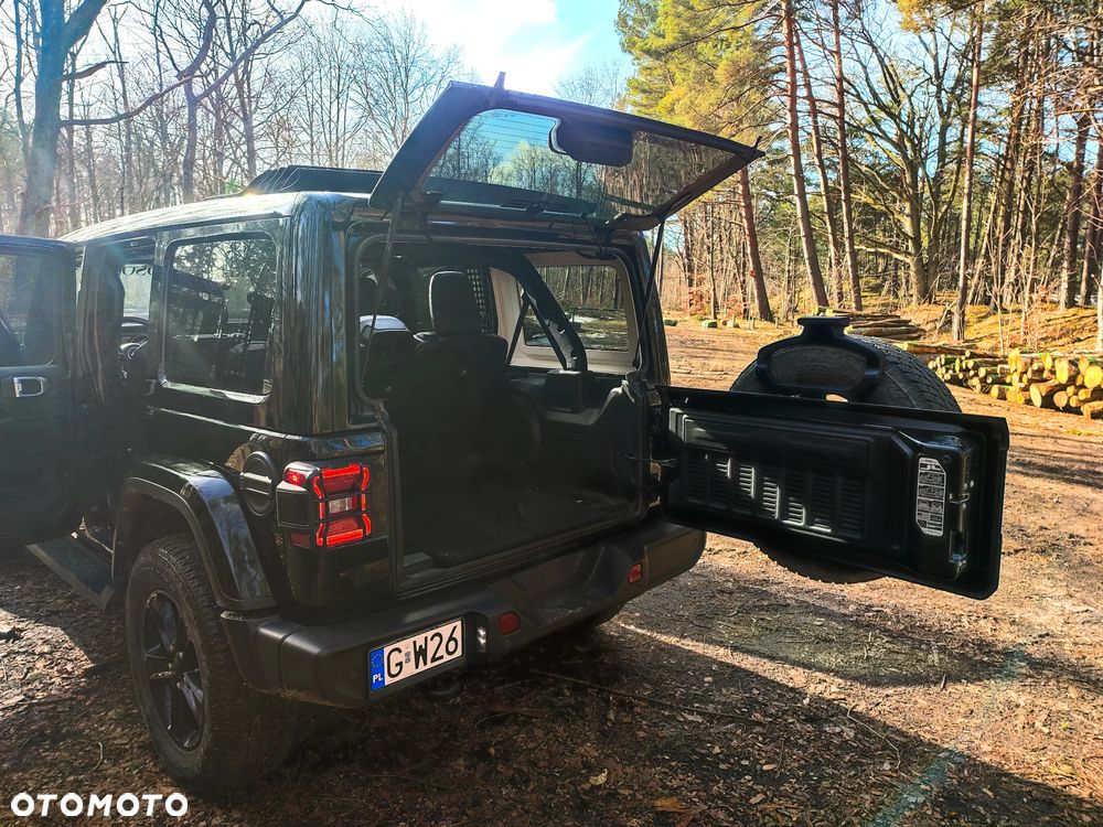 Jeep Wrangler Unlimited 3.6 Automatik Sahara - 10