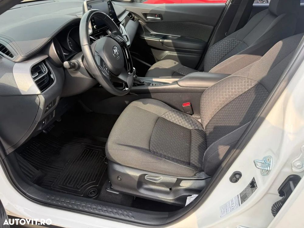 Toyota C-HR - 19