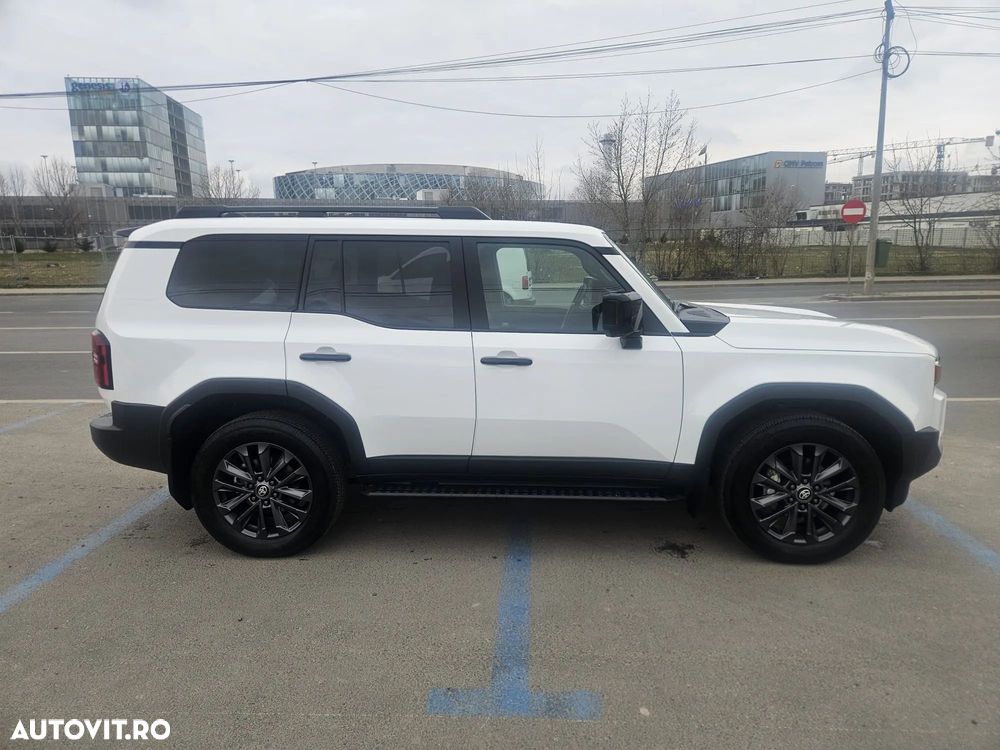 Toyota Land Cruiser 250 - 2