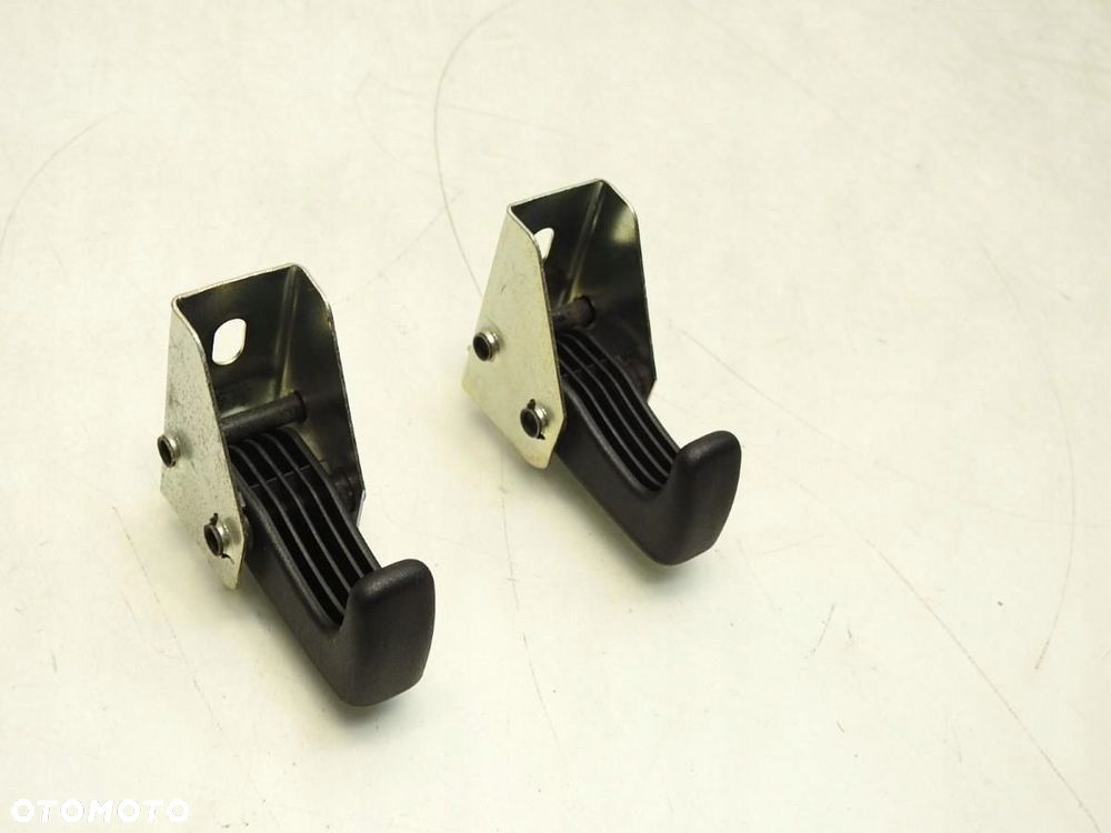 UCHWYT MOCOWANIE ZACZEP SIATKI BAGAŻNIKA SKODA FABIA II - 7