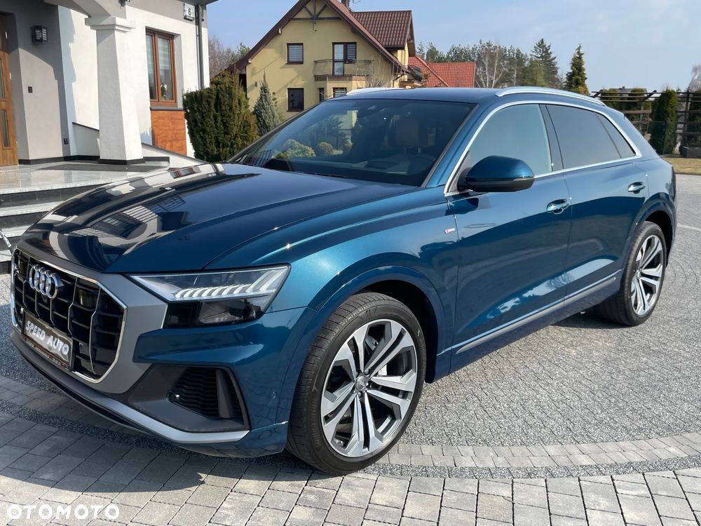Audi Q8 - 12