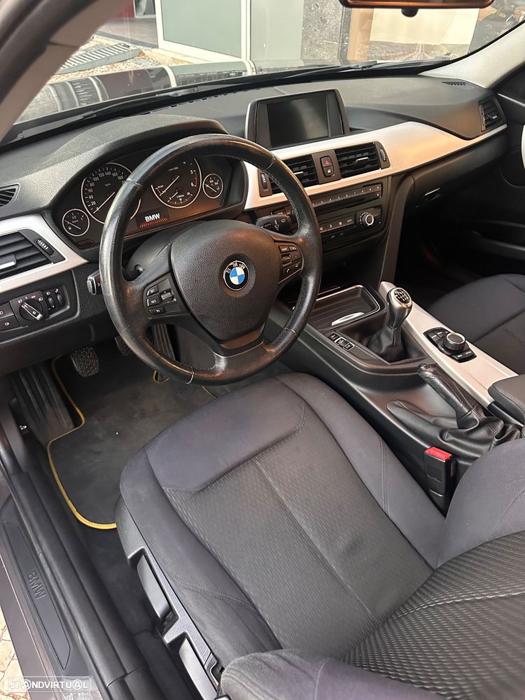 BMW 318 - 13