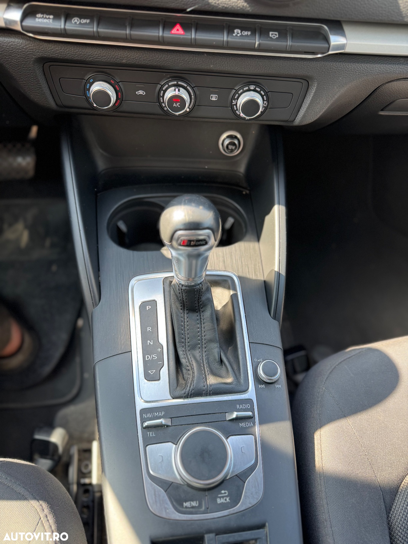 Audi A3 1.6 TDI S tronic Sport - 15