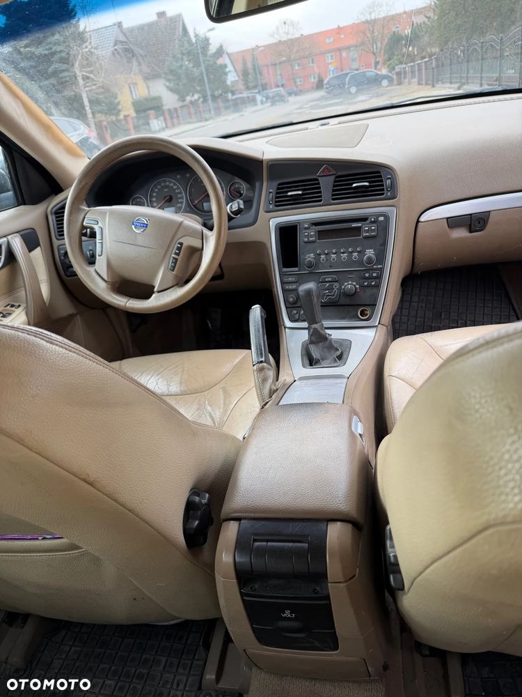 Volvo V70 D5 AWD DPF Edition Comfort - 9