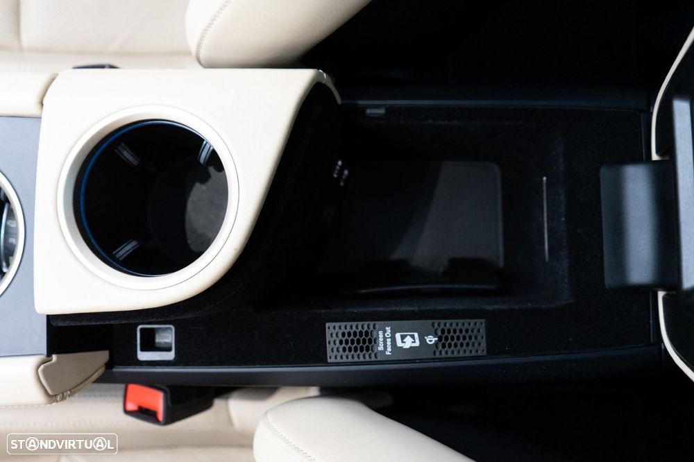 Porsche Taycan Turbo - 33