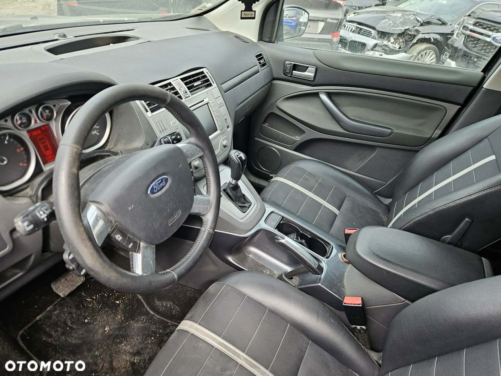 Ford Kuga 2.0 TDCi 4x4 Titanium - 6