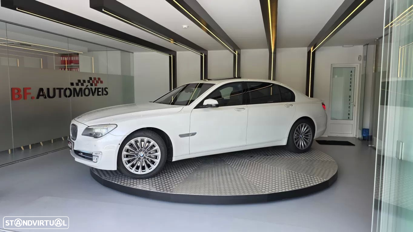 BMW 730 Ld Edition Exclusive - 12