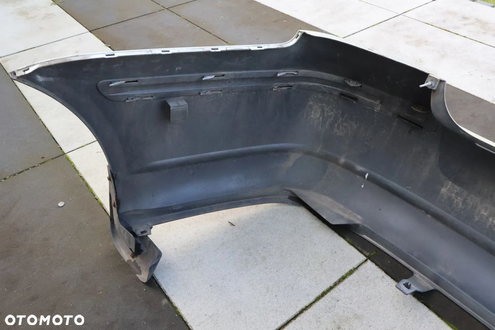 TOYOTA AVENSIS T25 II 03-08 ZDERZAK TYŁ TYLNY 1C0 HATCHBACK SEDAN - 11