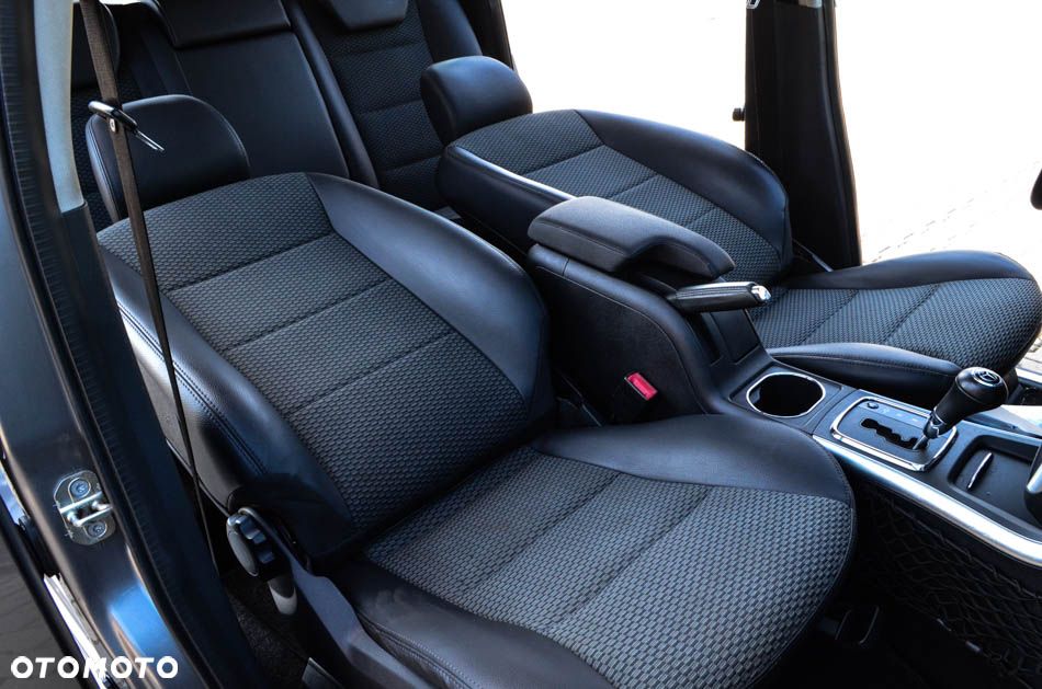 Mercedes-Benz Klasa B - 32