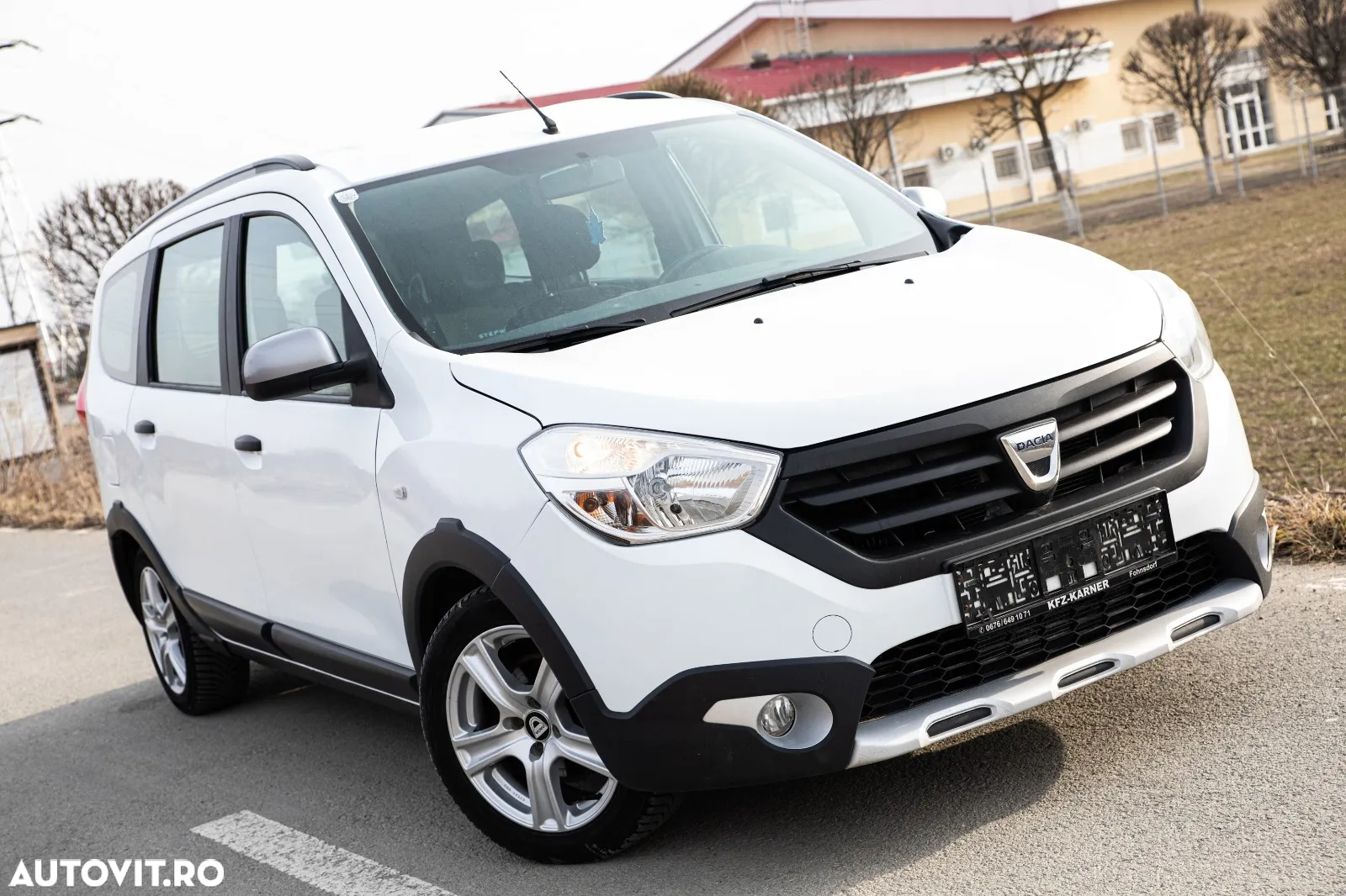 Dacia Lodgy 1.5 dCi 109 CP Stepway - 2