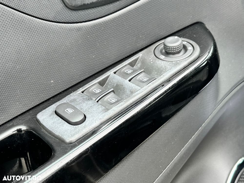 Renault Captur ENERGY dCi Intens - 17