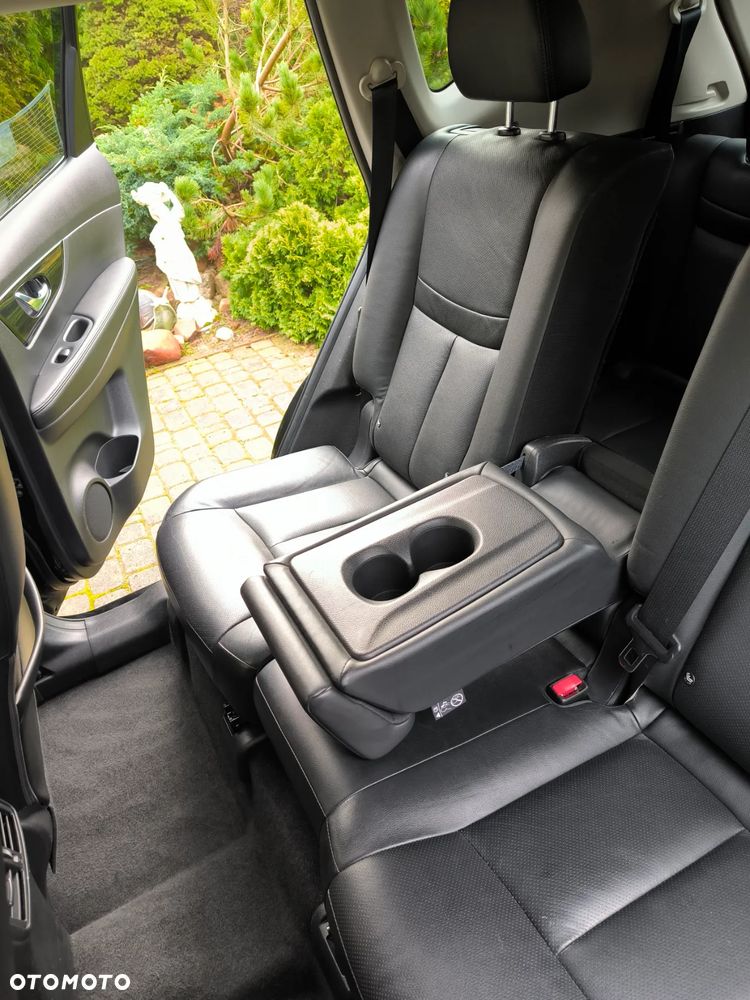 Nissan X-Trail 2.0 dCi ALL-MODE 4x4i Xtronic Tekna - 5