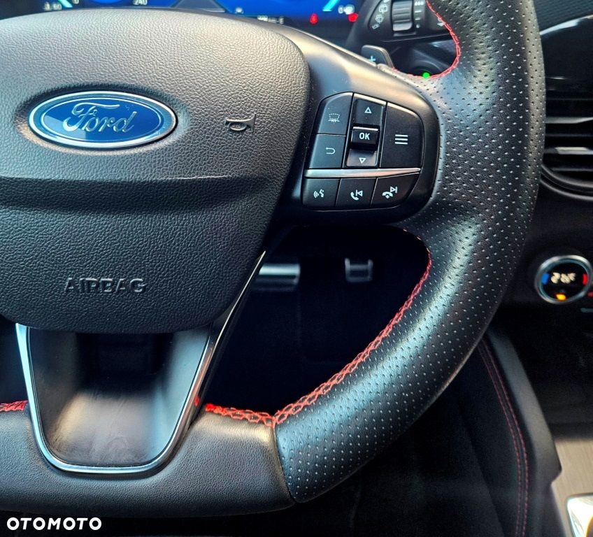 Ford Kuga 2.0 EcoBlue 4x4 ST-LINE X - 27