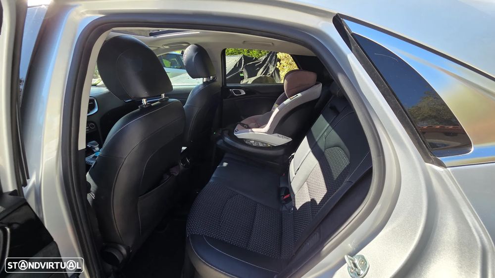 Kia XCeed - 16