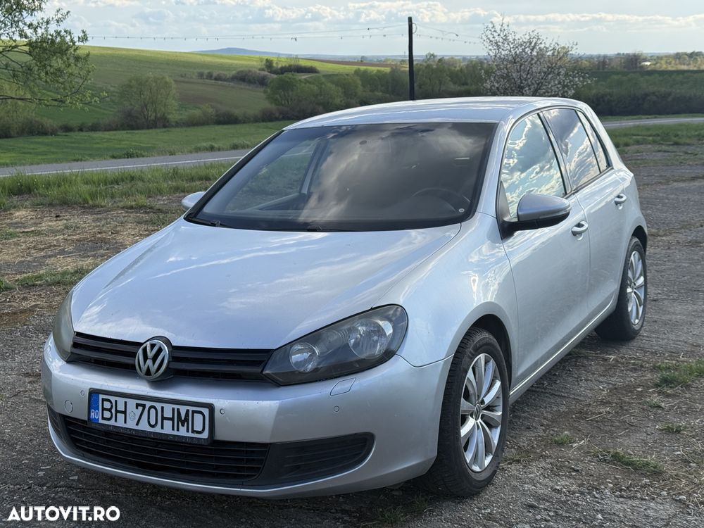 Volkswagen Golf - 1