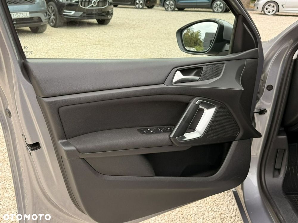 Peugeot 308 - 11