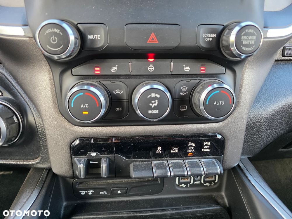 RAM 1500 5.7 Crew Cab Shortbed Bighorn Sport - 12